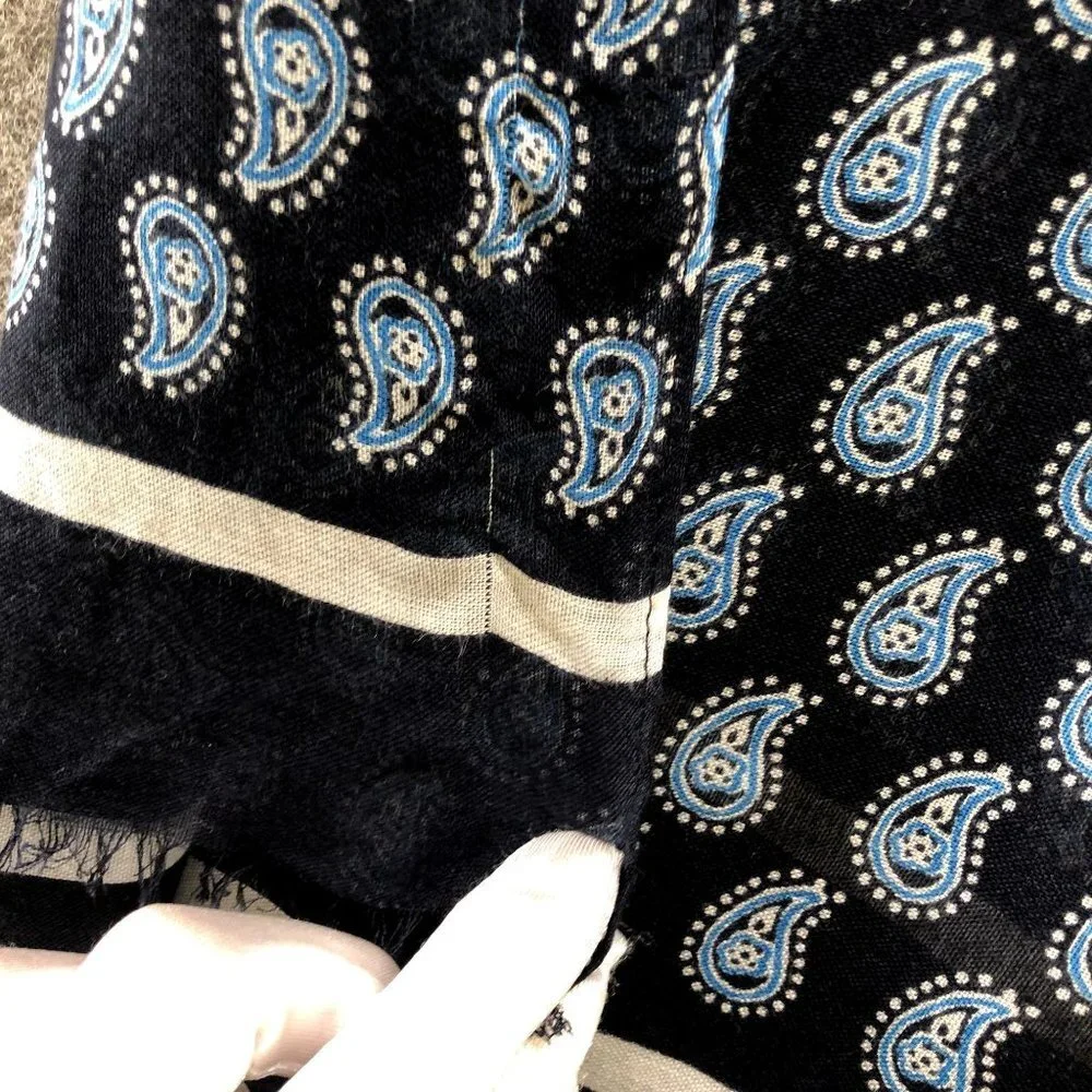 NWT Vera Bradley‎ Scarf Blue Paisley Rayon Fringe Soft Shawl Lightweight